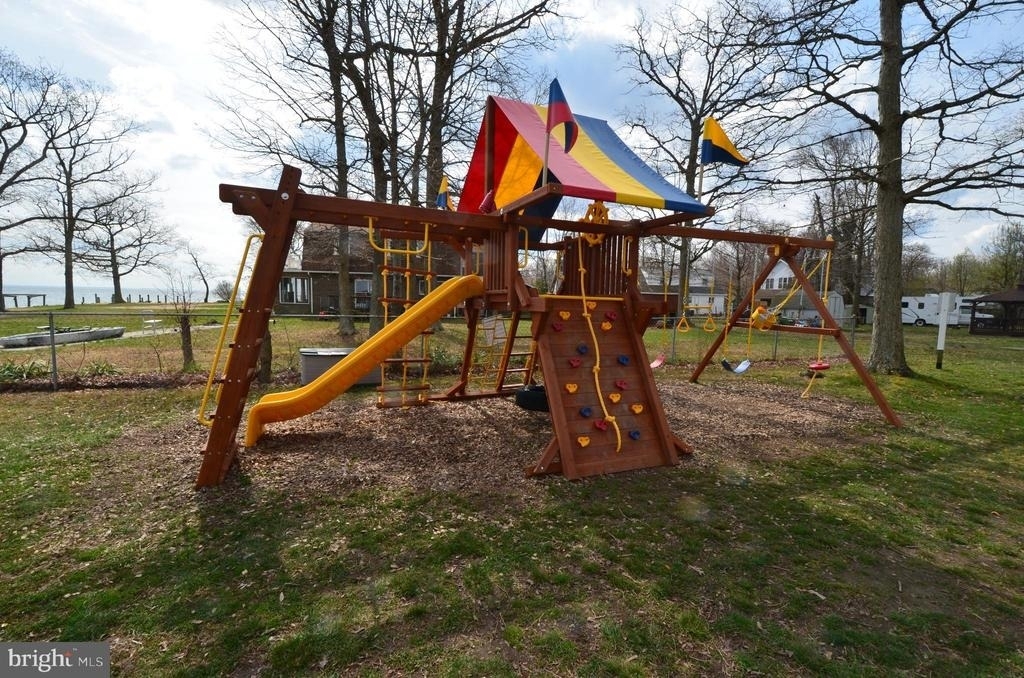 4740 Frederick Avenue - Photo 22