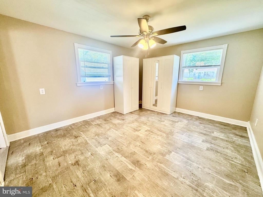 4740 Frederick Avenue - Photo 11