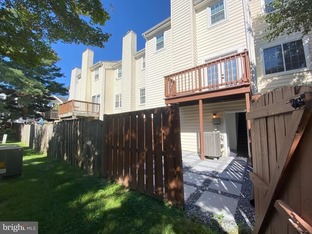 1699 Hart Court - Photo 44