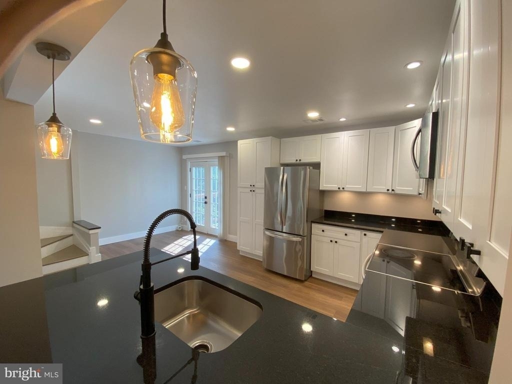 1699 Hart Court - Photo 7