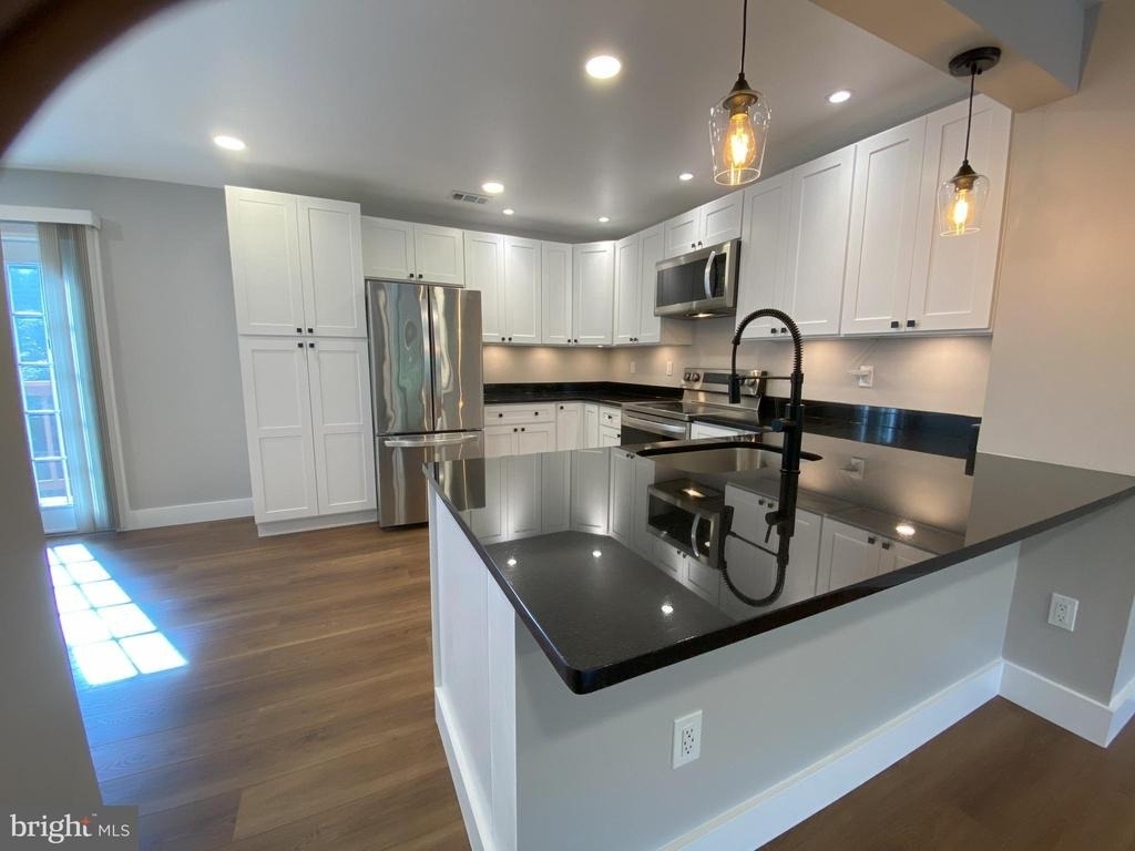 1699 Hart Court - Photo 6