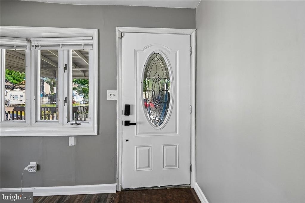 765 202nd Street - Photo 3