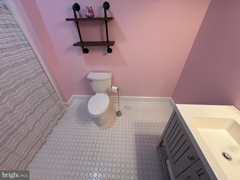 307 Valley Road - Photo 17