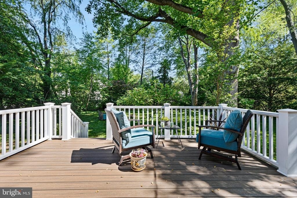 112 W Park Place - Photo 18