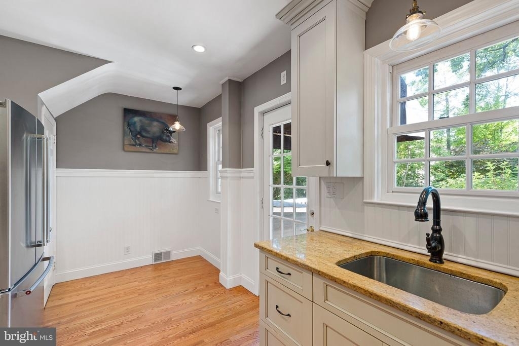 112 W Park Place - Photo 17