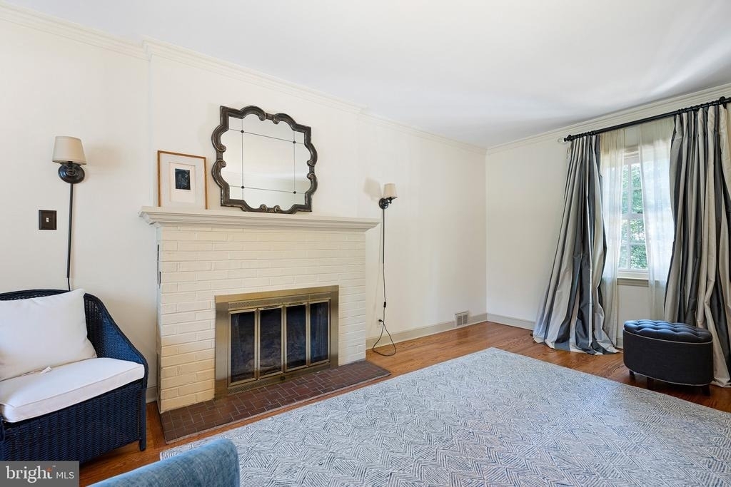 112 W Park Place - Photo 3