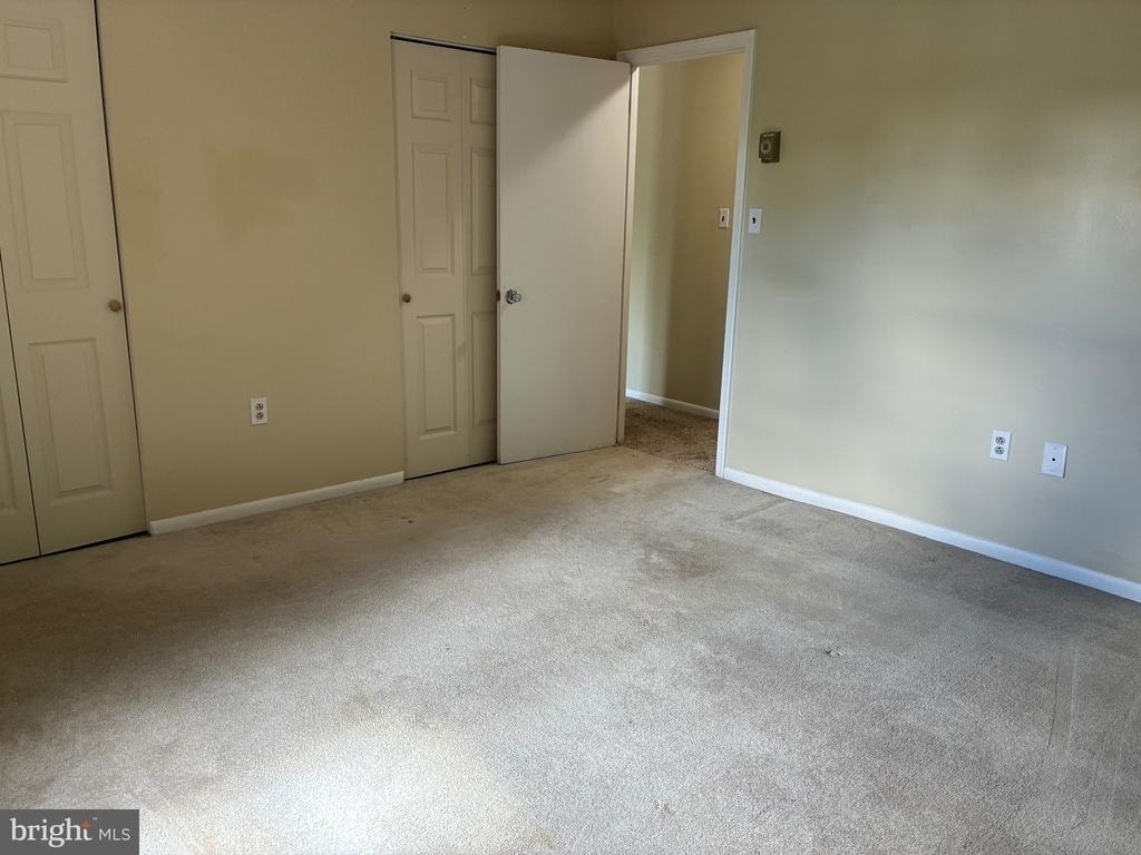 6 Fox Hall - Photo 9