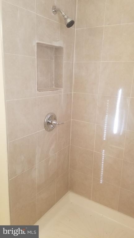 4630 Brooks Street Ne - Photo 3