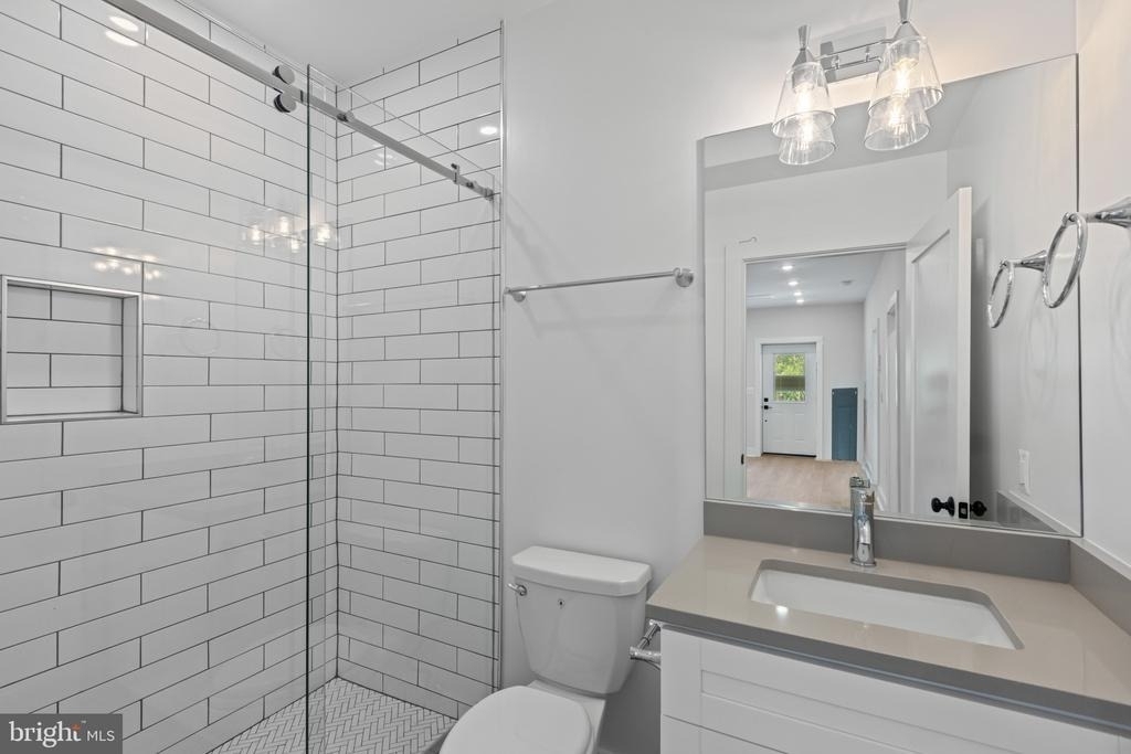 2236 40th Street Nw - Photo 19