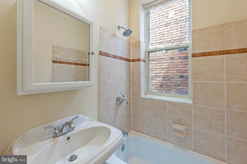 45 R Street Nw - Photo 20