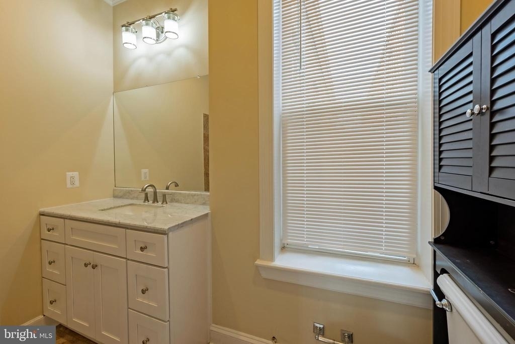 45 R Street Nw - Photo 17