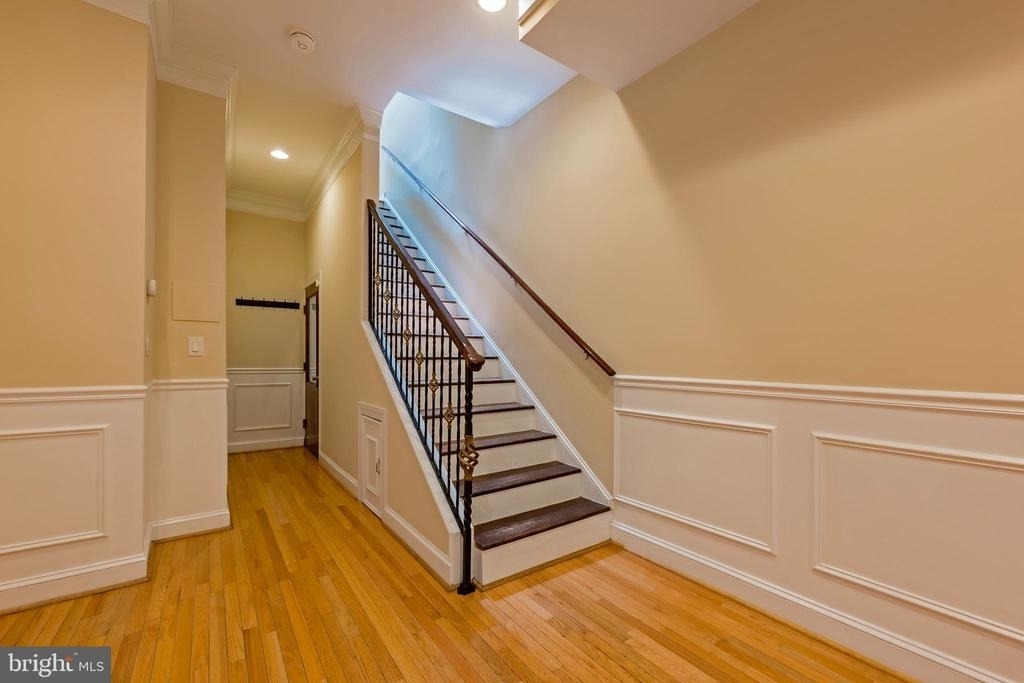 45 R Street Nw - Photo 3