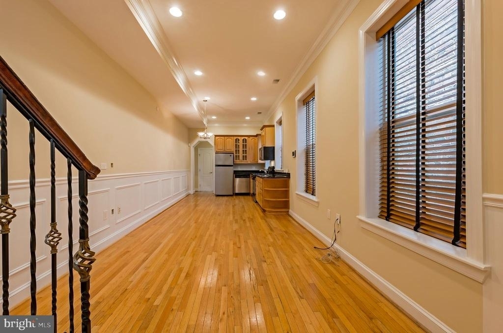 45 R Street Nw - Photo 4