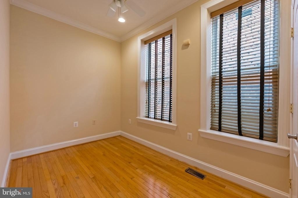 45 R Street Nw - Photo 22