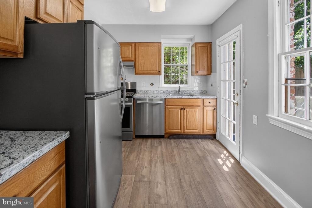 4712 Piney Branch Road Nw - Photo 8
