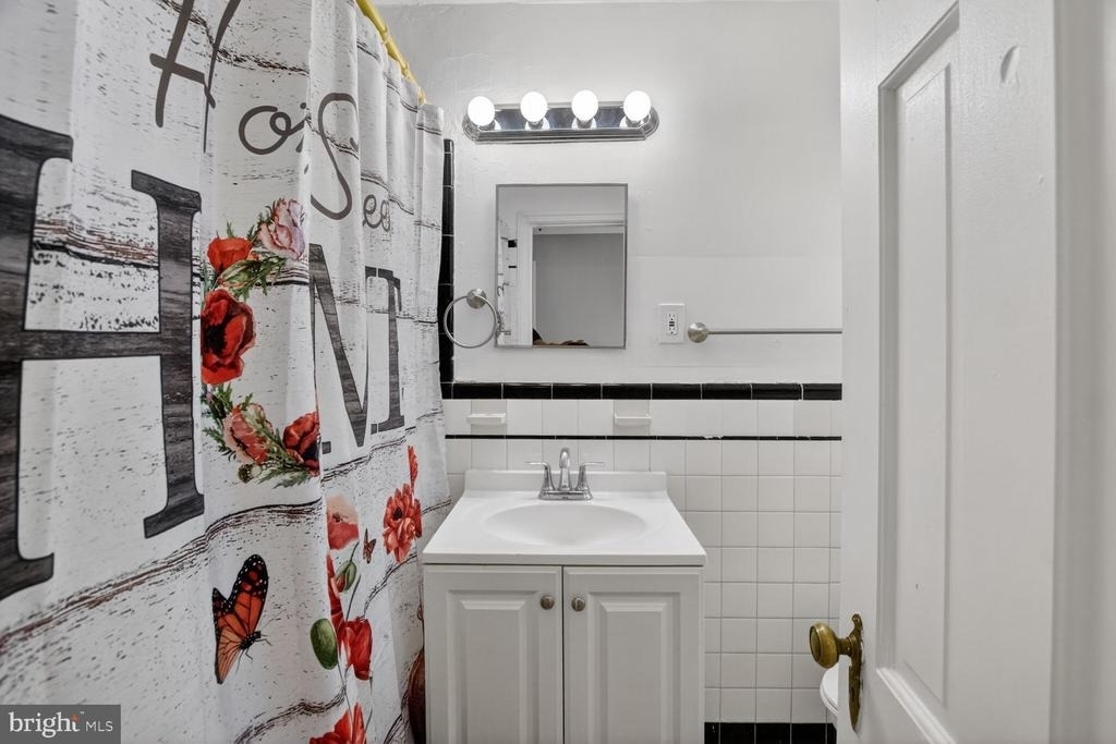 4712 Piney Branch Road Nw - Photo 13