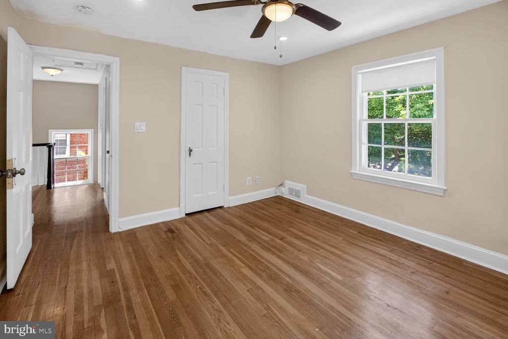 4712 Piney Branch Road Nw - Photo 10