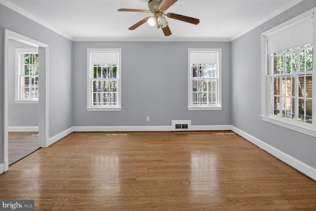 4712 Piney Branch Road Nw - Photo 7