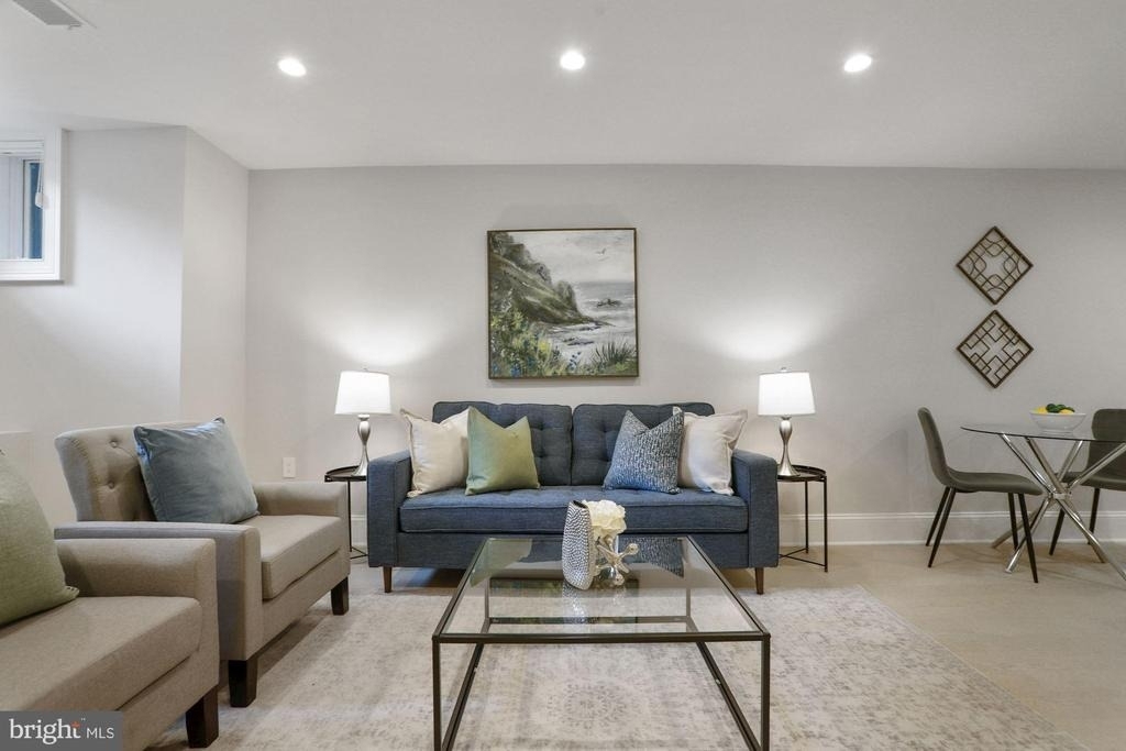 1310 Vermont Avenue Nw - Photo 13