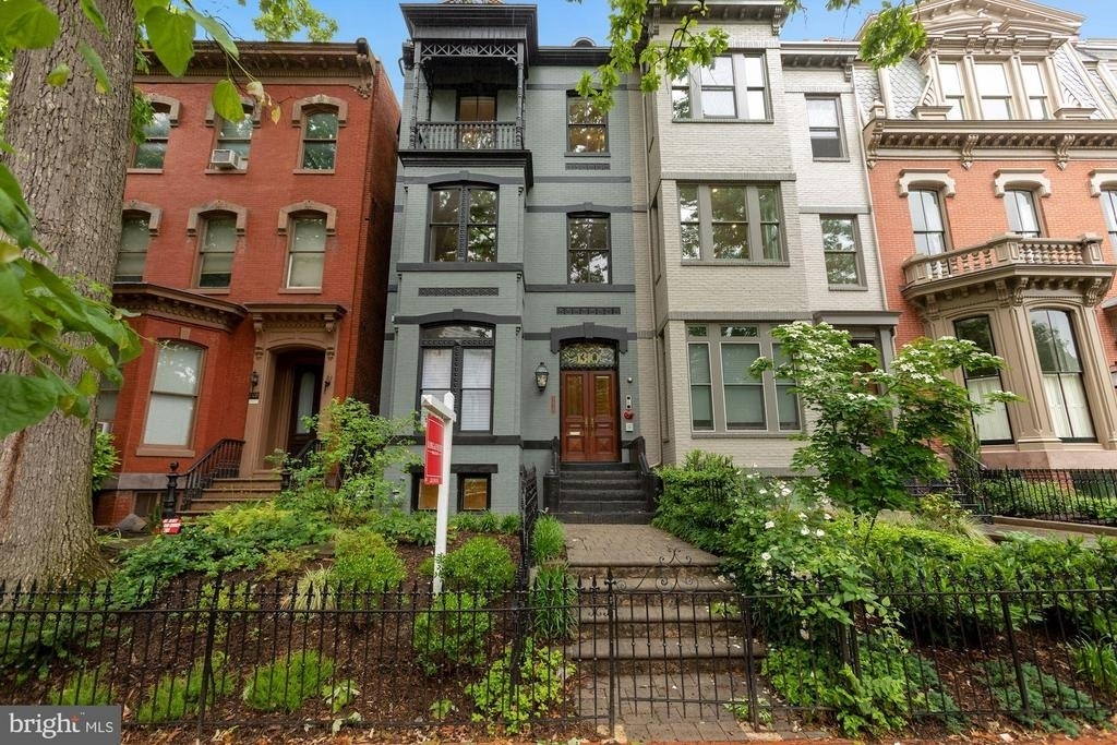 1310 Vermont Avenue Nw - Photo 0