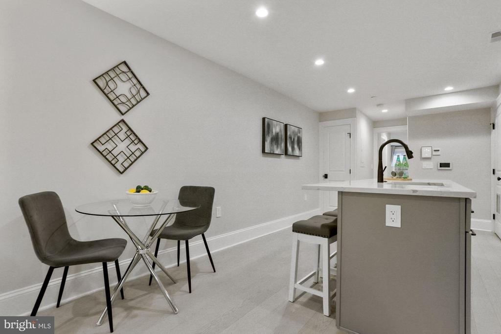 1310 Vermont Avenue Nw - Photo 11