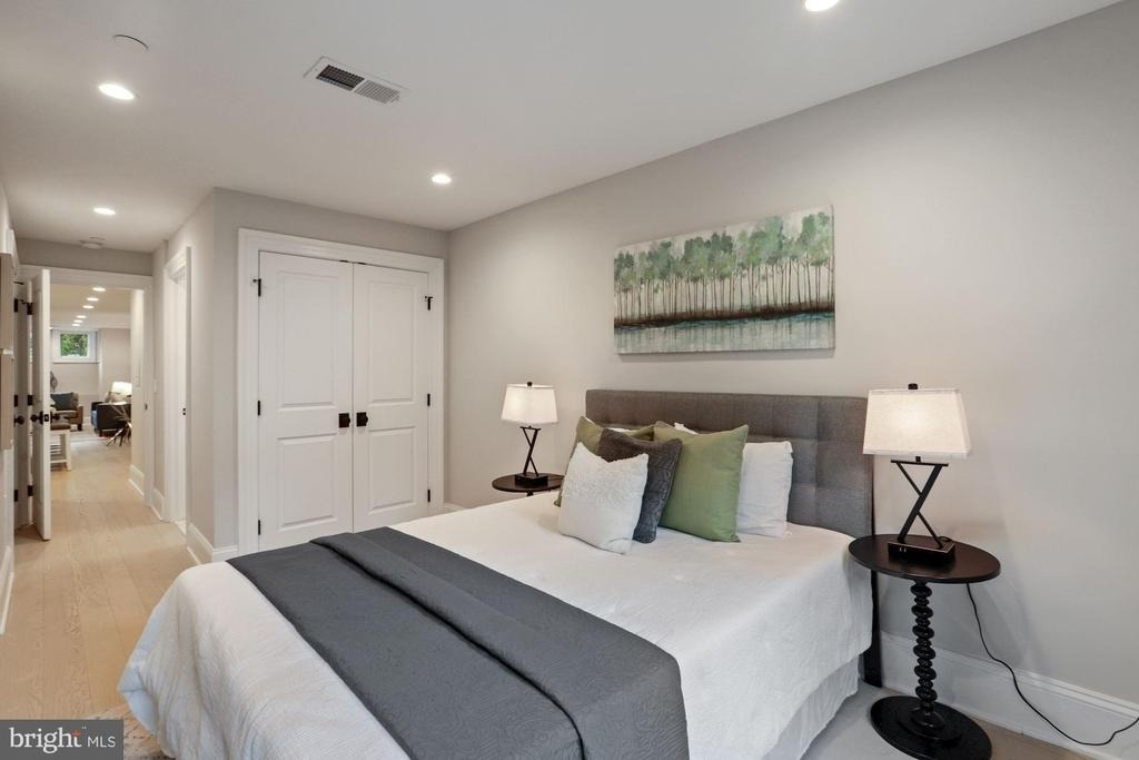 1310 Vermont Avenue Nw - Photo 9