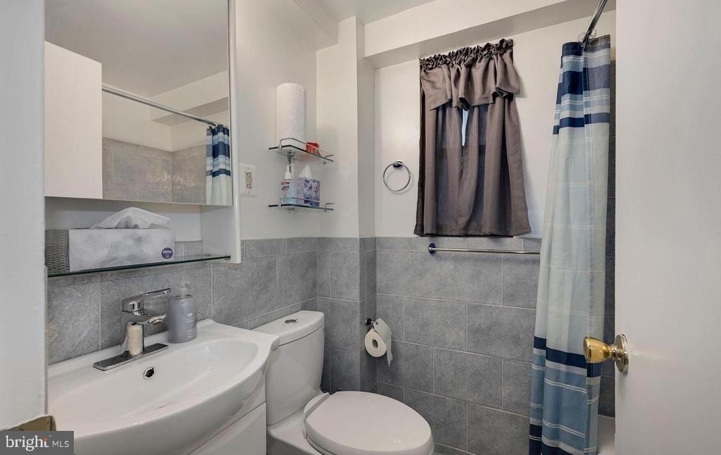 2141 I Street Nw - Photo 4