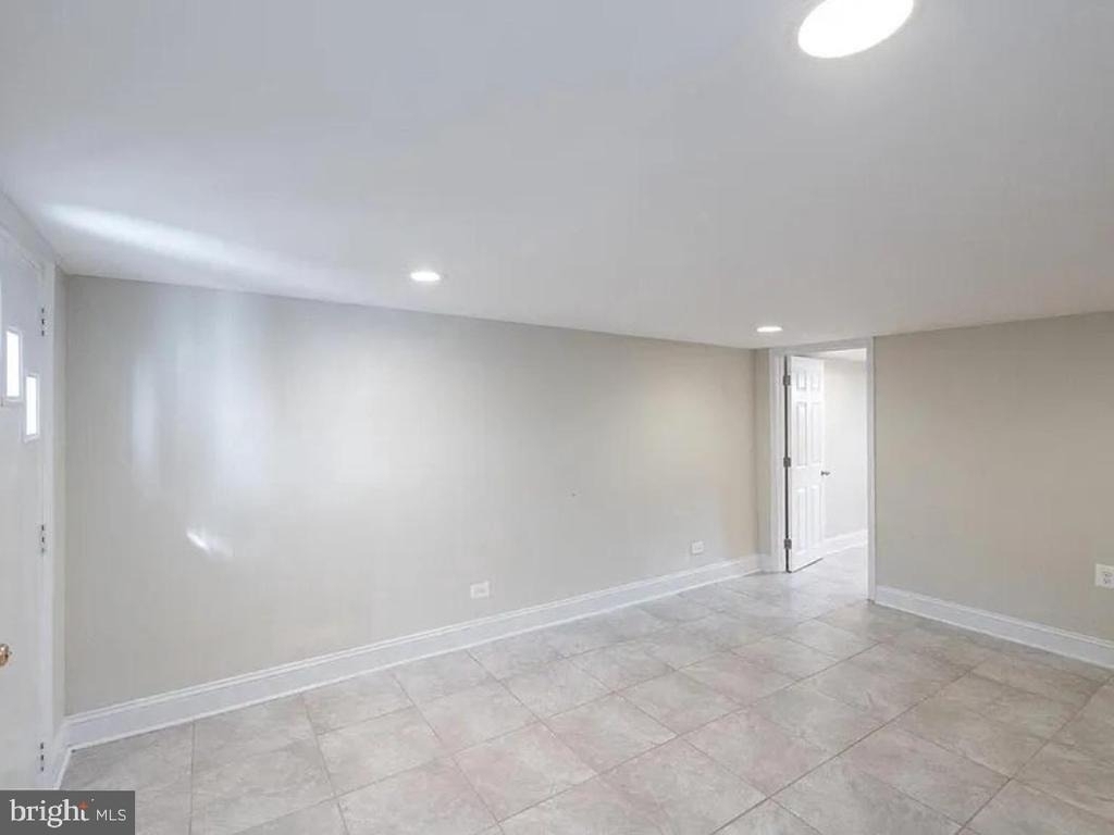 465 Luray Place Nw - Photo 6