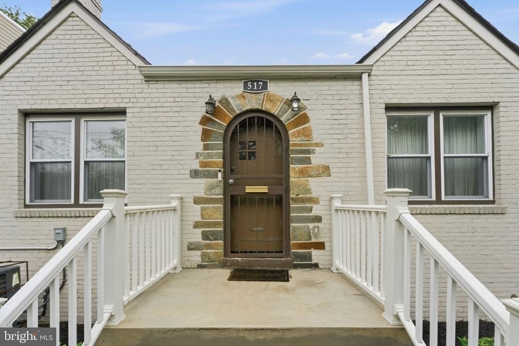 517 Lebaum Street Se - Photo 1