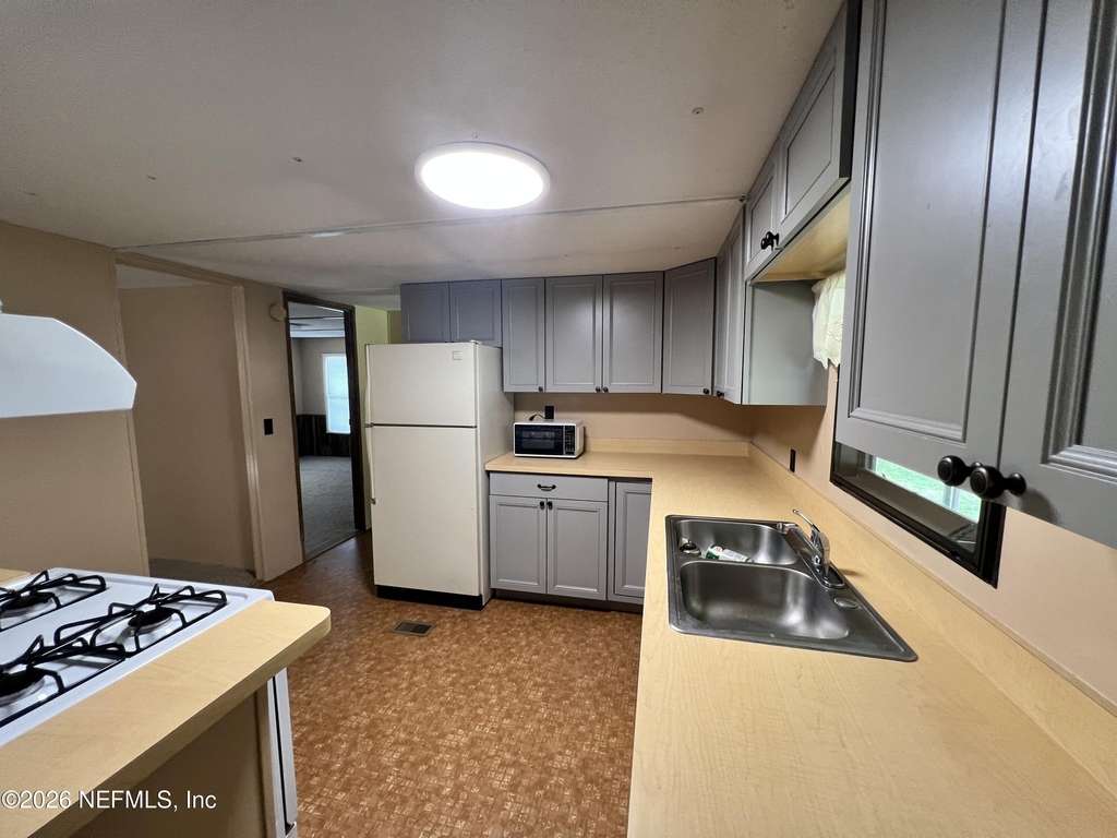 14250 Tiki Lane - Photo 11