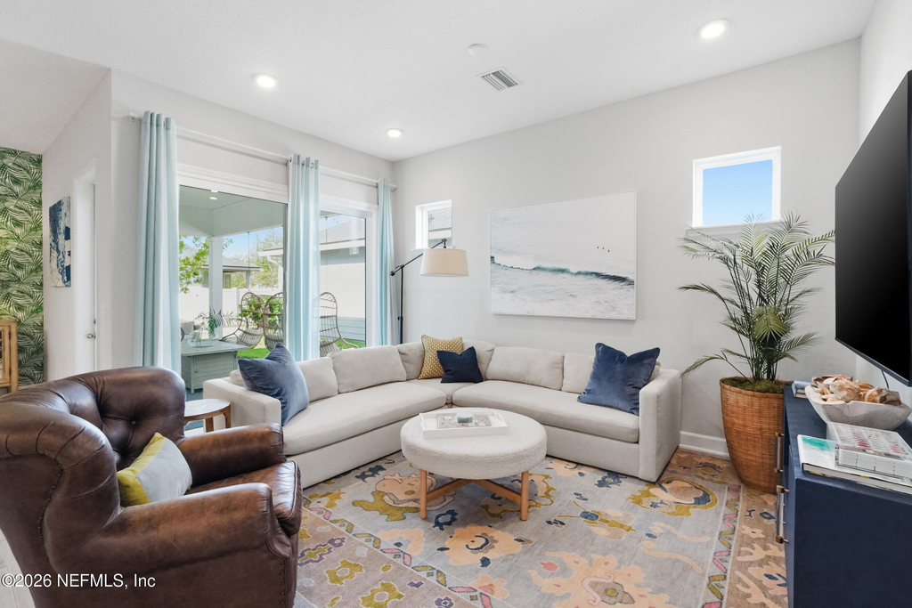 185 Park Center Avenue - Photo 2