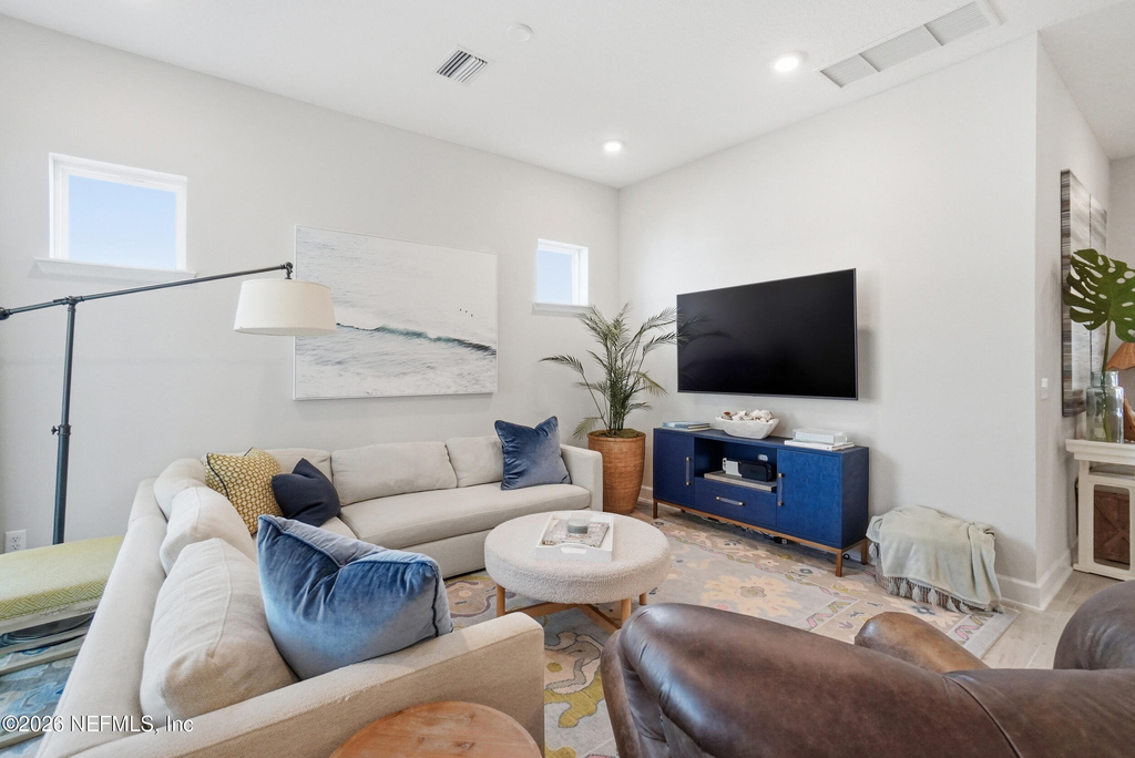 185 Park Center Avenue - Photo 8