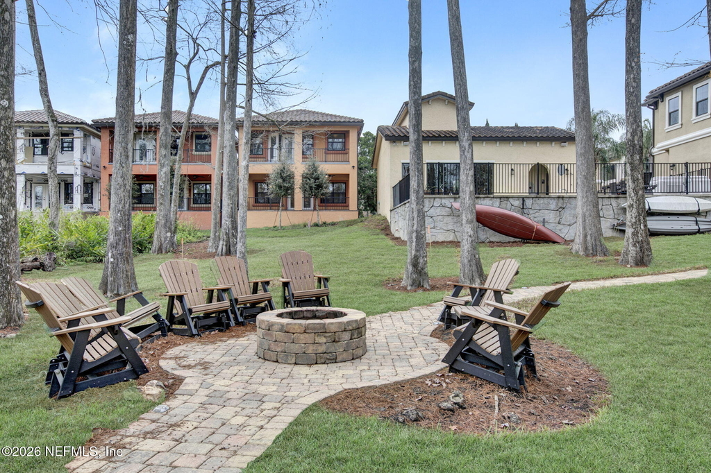 8859 Amalfi Court - Photo 41