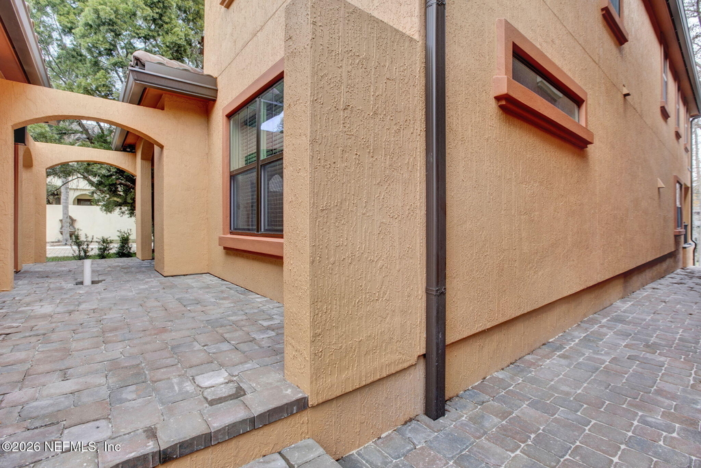 8859 Amalfi Court - Photo 42