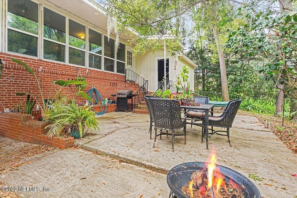 4527 Peachtree Circle E - Photo 13