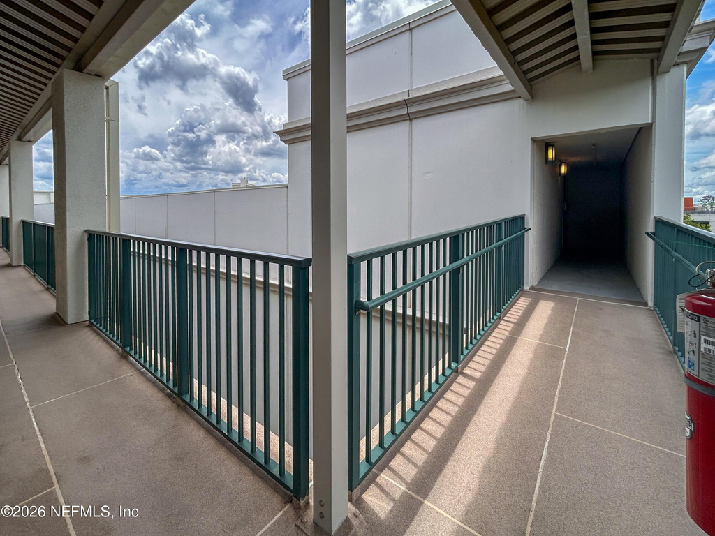 1661 Riverside Avenue - Photo 25