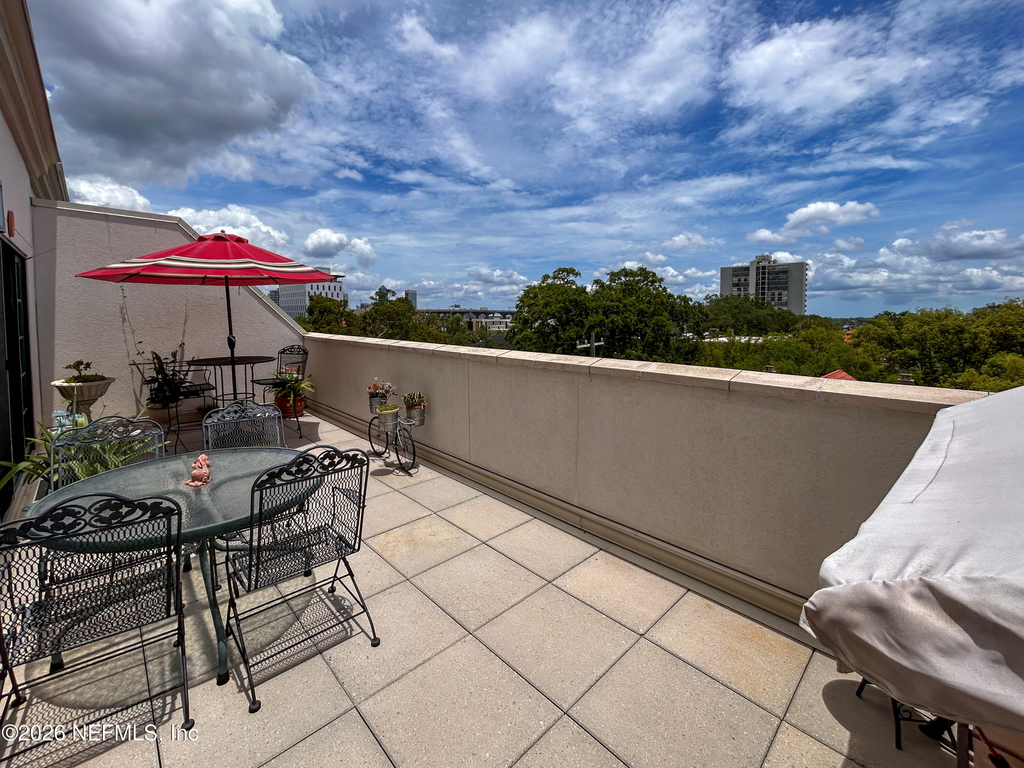 1661 Riverside Avenue - Photo 22