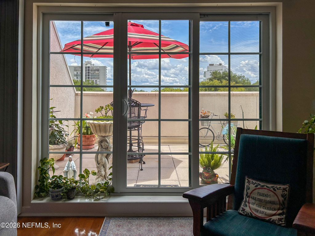 1661 Riverside Avenue - Photo 21