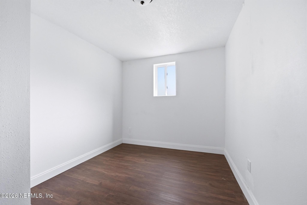1715 Brackland Street - Photo 9