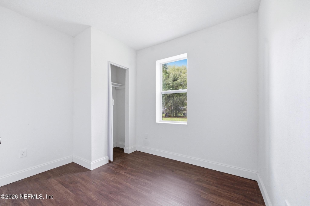 1715 Brackland Street - Photo 7