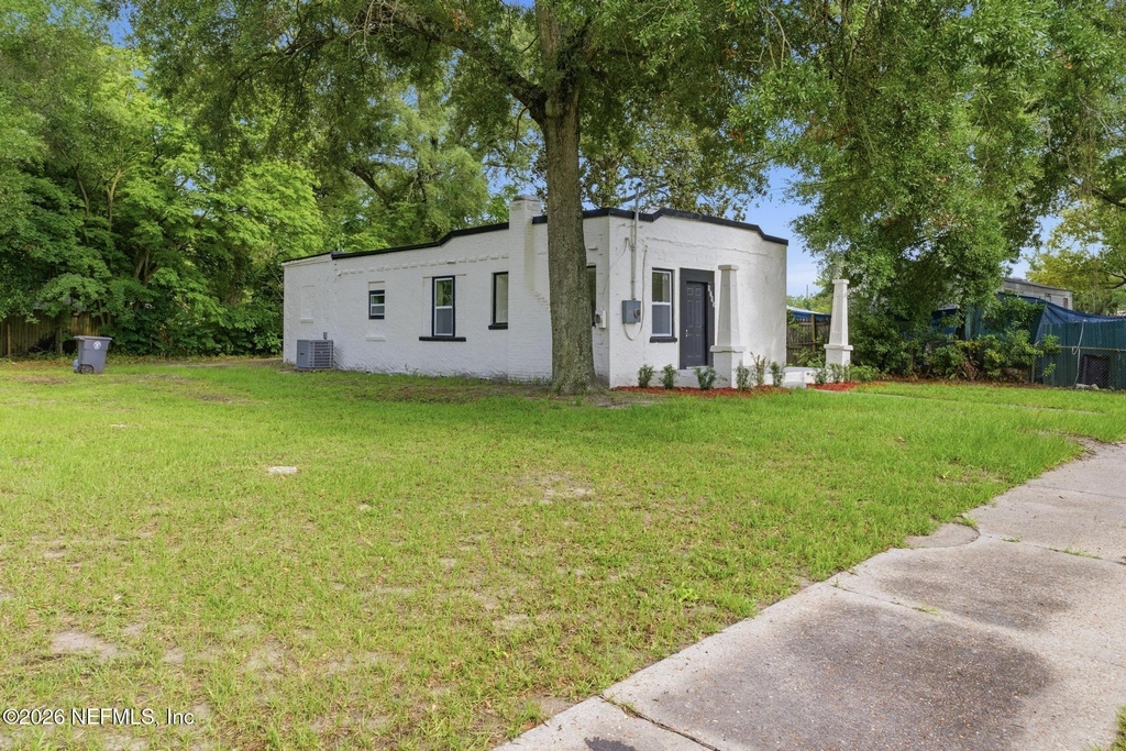 1715 Brackland Street - Photo 13