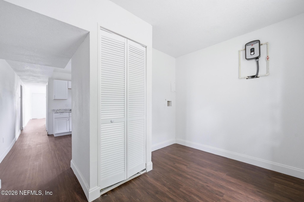 1715 Brackland Street - Photo 10