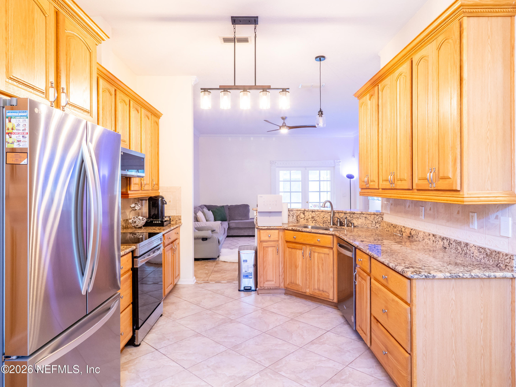 2704 Coachman Lakes Drive - Photo 11