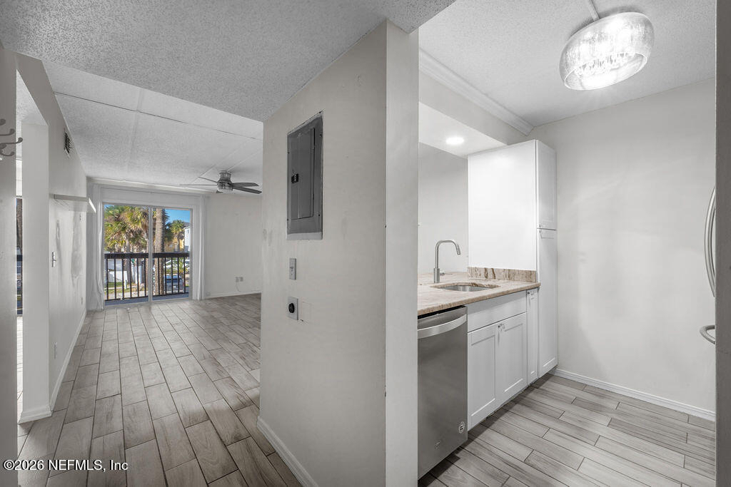 400 1st Street S - Photo 6