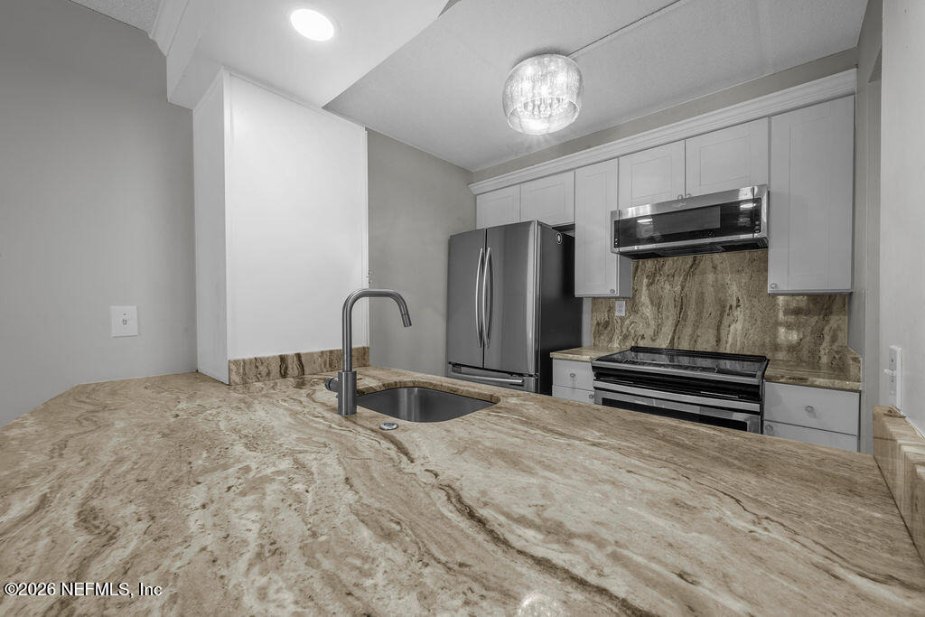 400 1st Street S - Photo 7