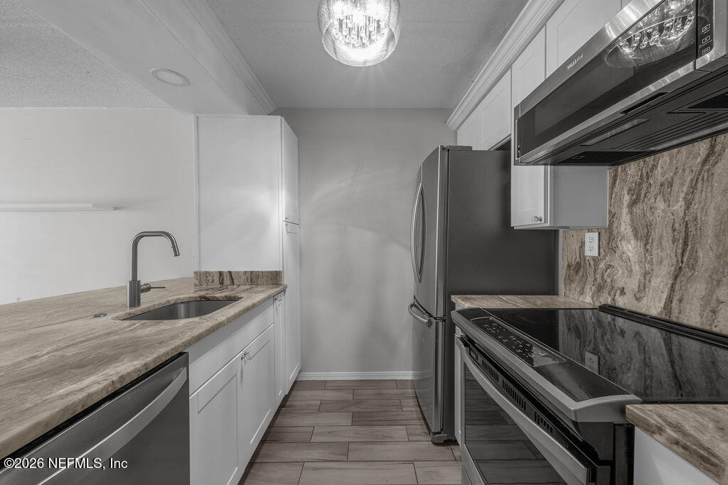 400 1st Street S - Photo 5