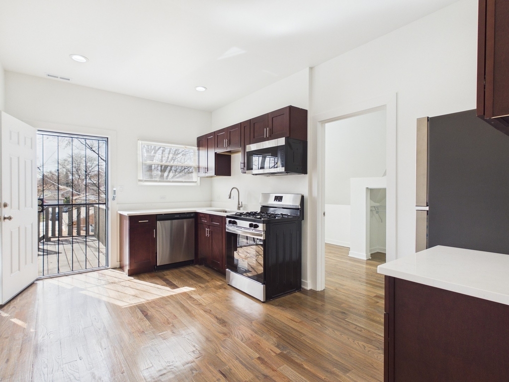398 W Lincoln Highway - Photo 11