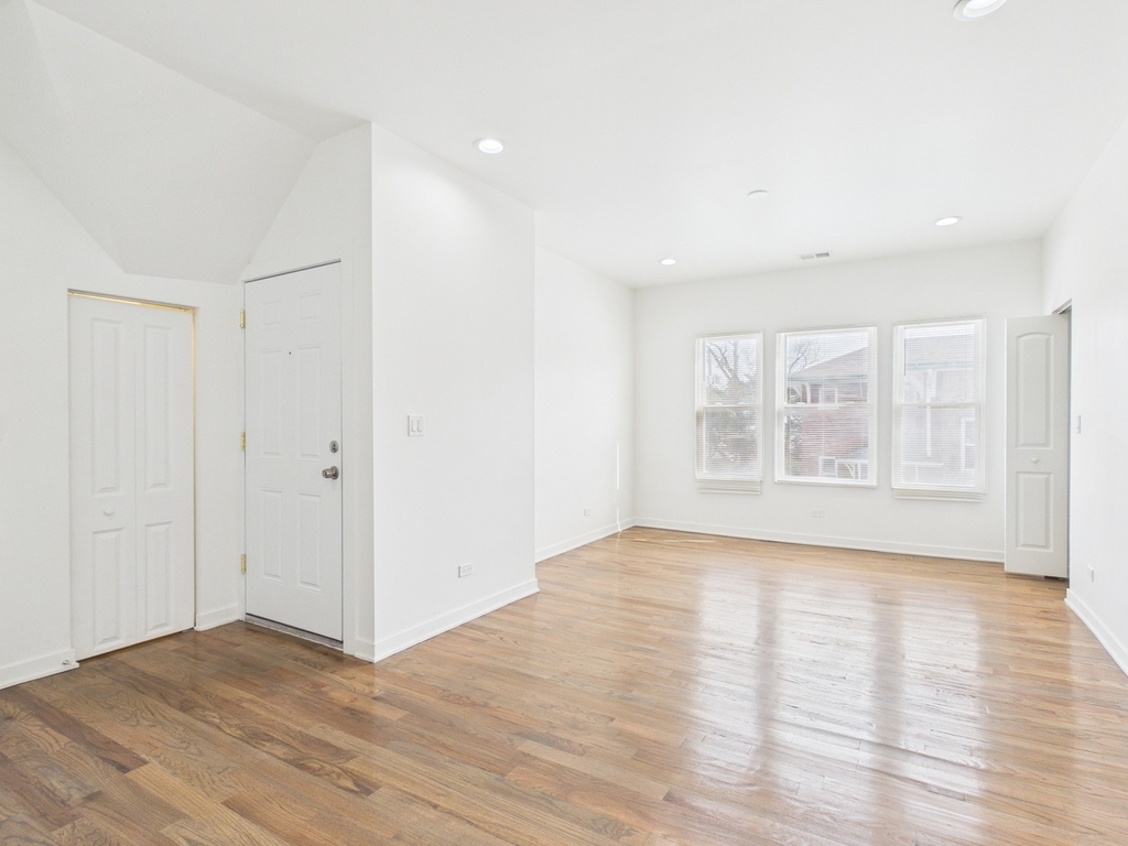 398 W Lincoln Highway - Photo 2