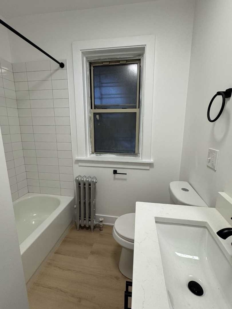 6310 N Artesian Avenue - Photo 3