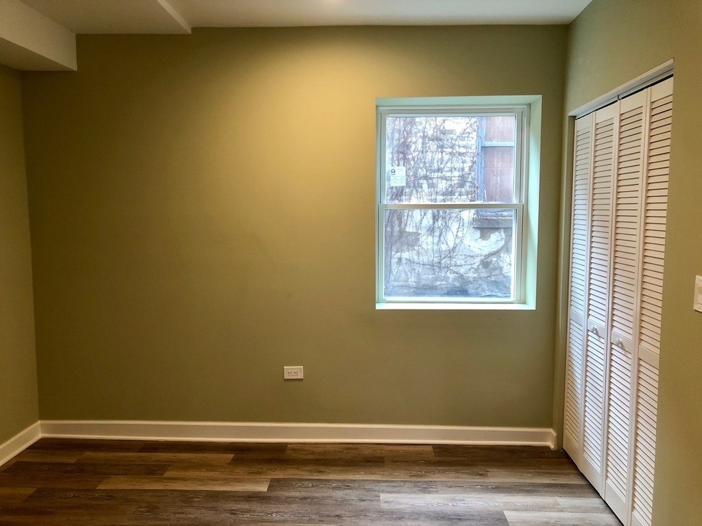 2643 W Estes Avenue - Photo 6